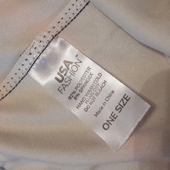 2/$12 red and black leggings, one size - Picture 2 of 6